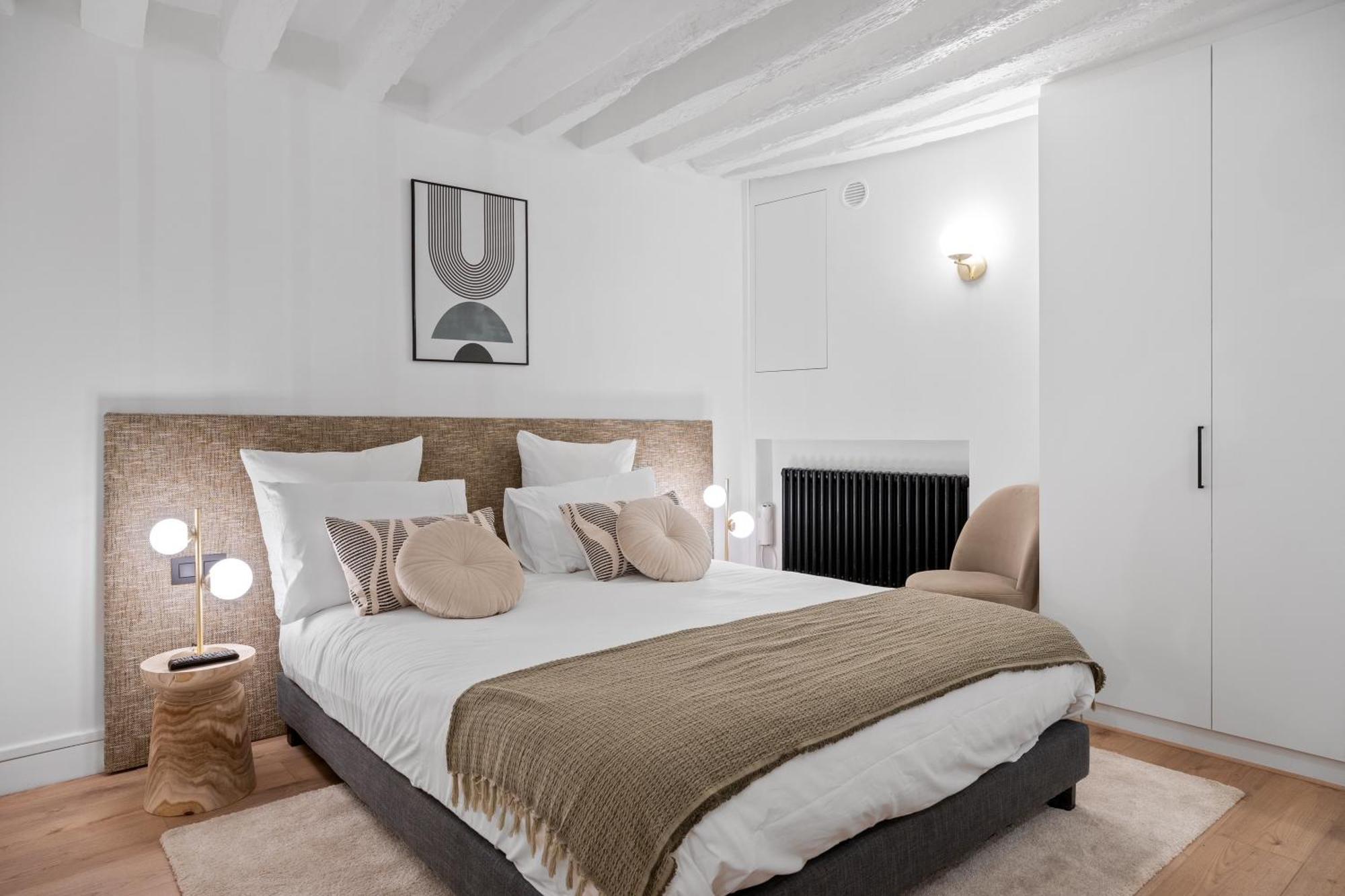 Quartier Notre Dame Apartment *