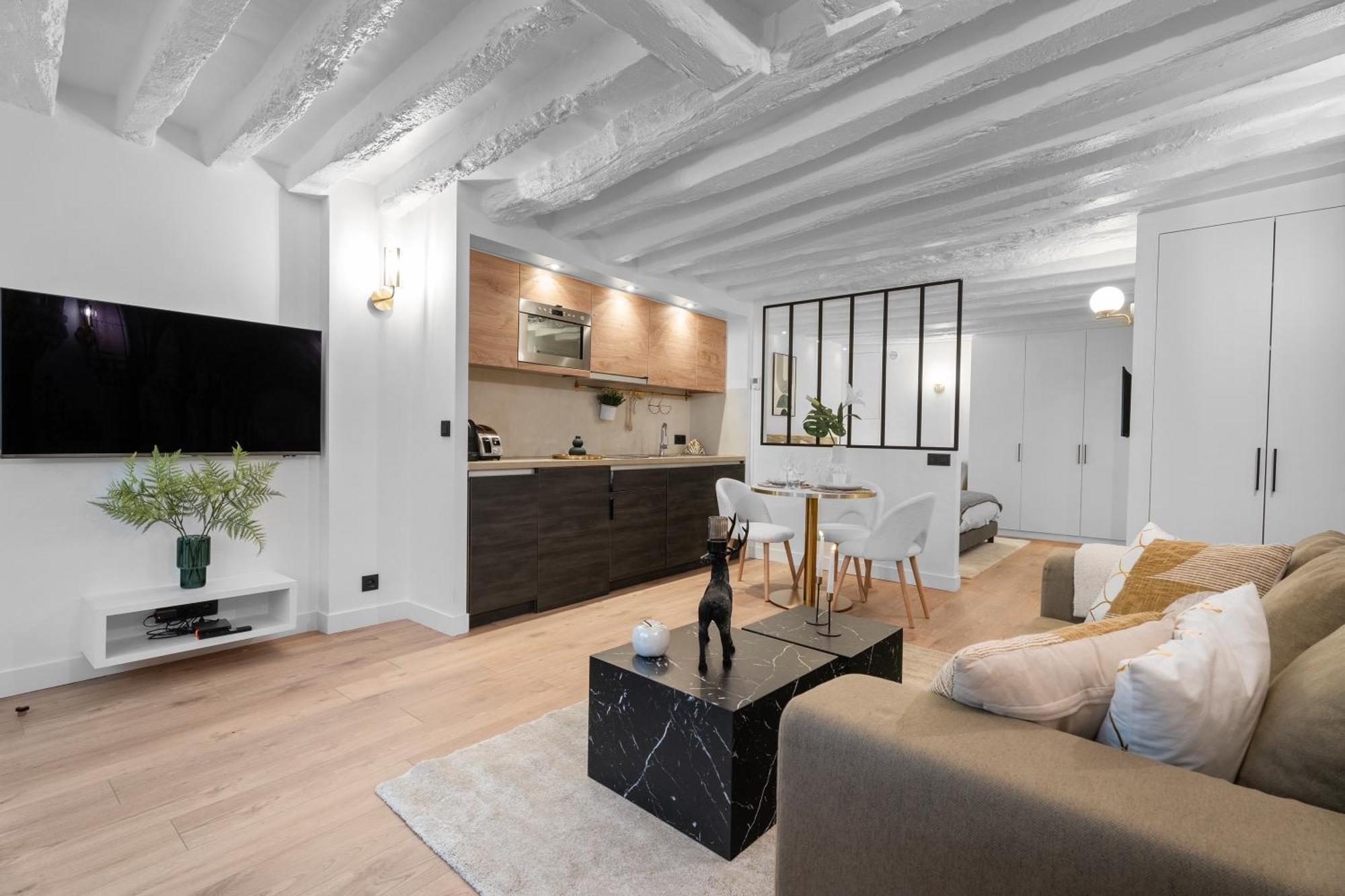 Quartier Notre Dame Apartment *