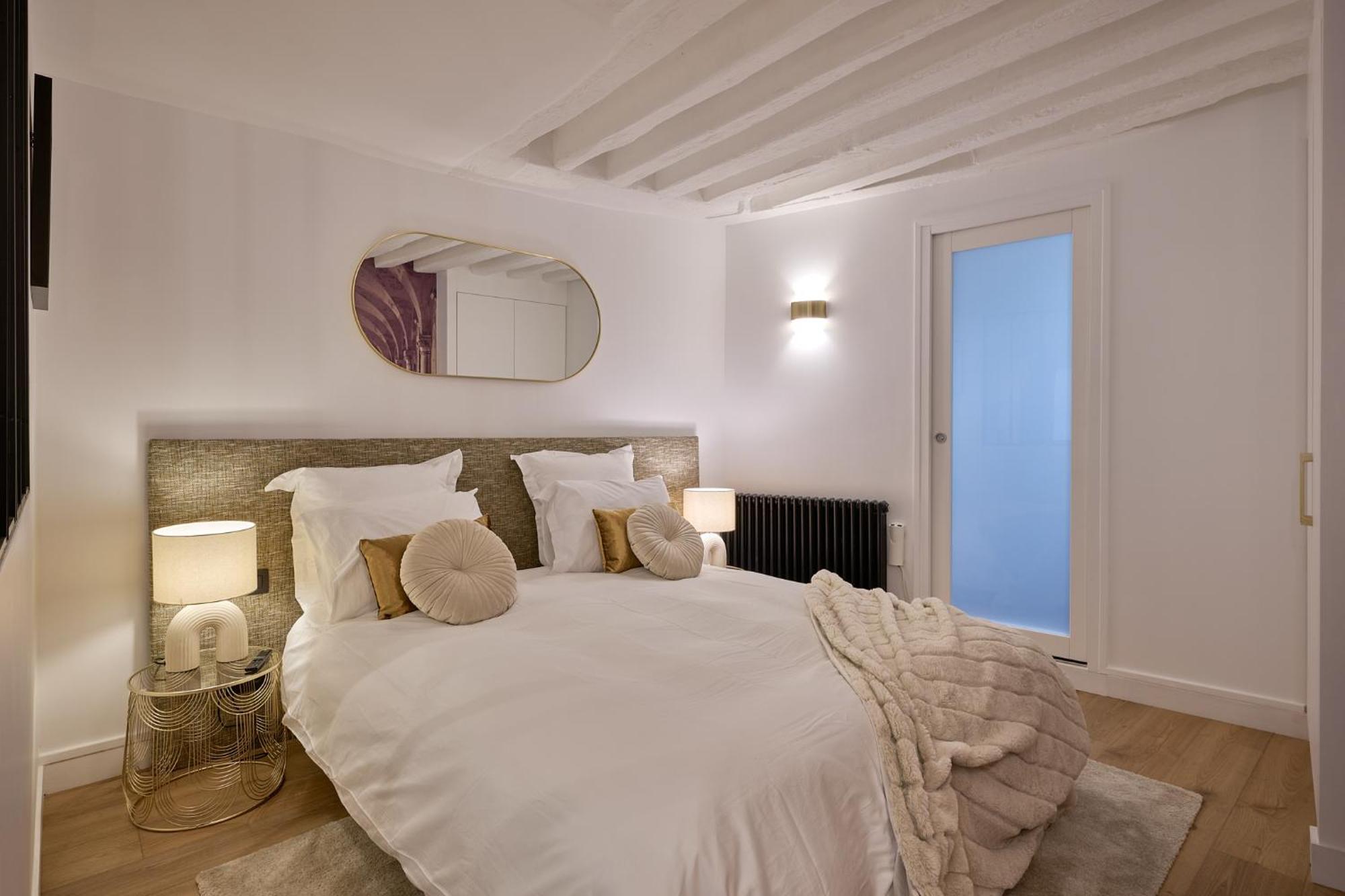 Apartment Quartier Notre Dame Paris